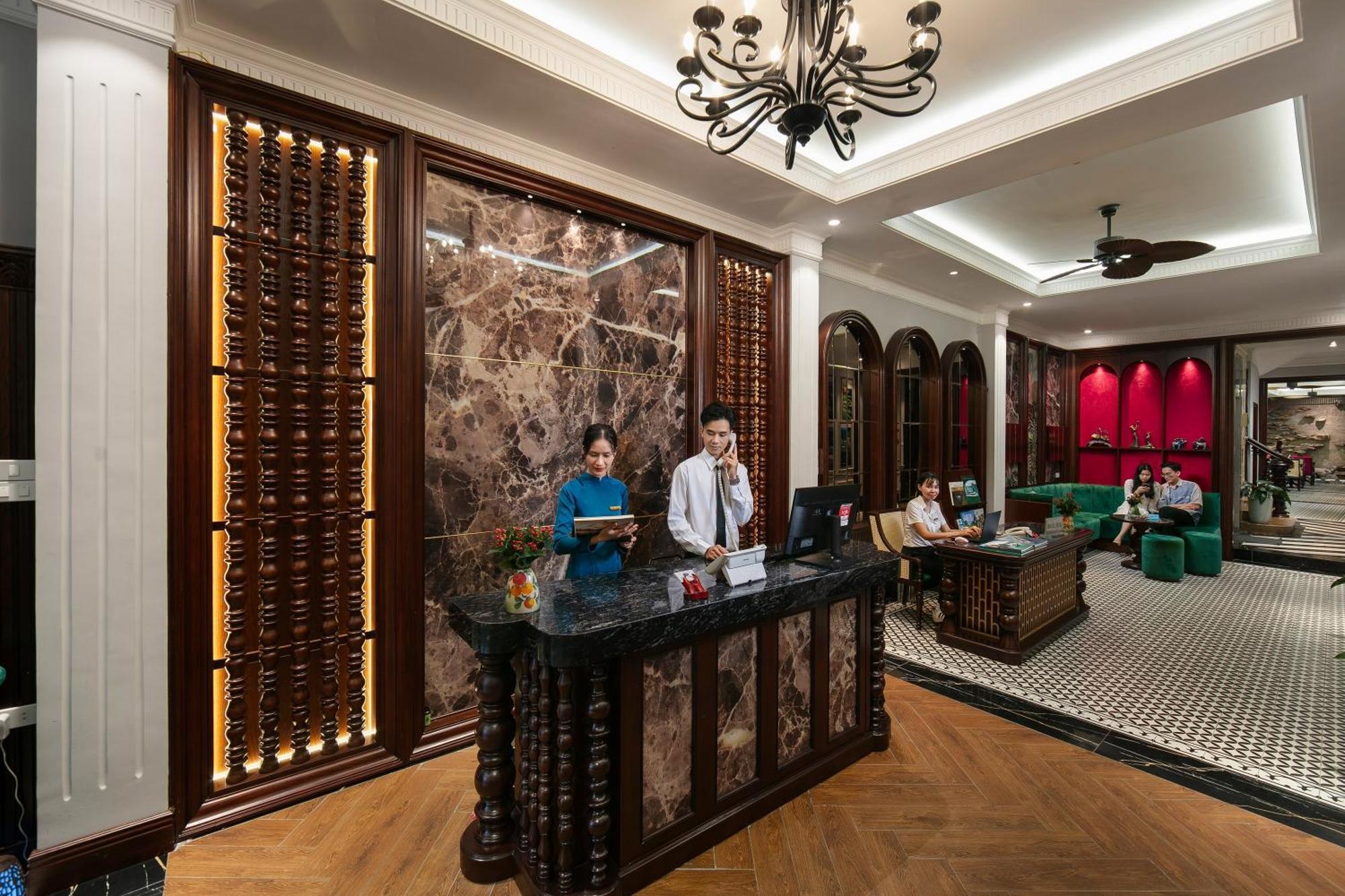 Serene Central Hotel Hanoi Buitenkant foto